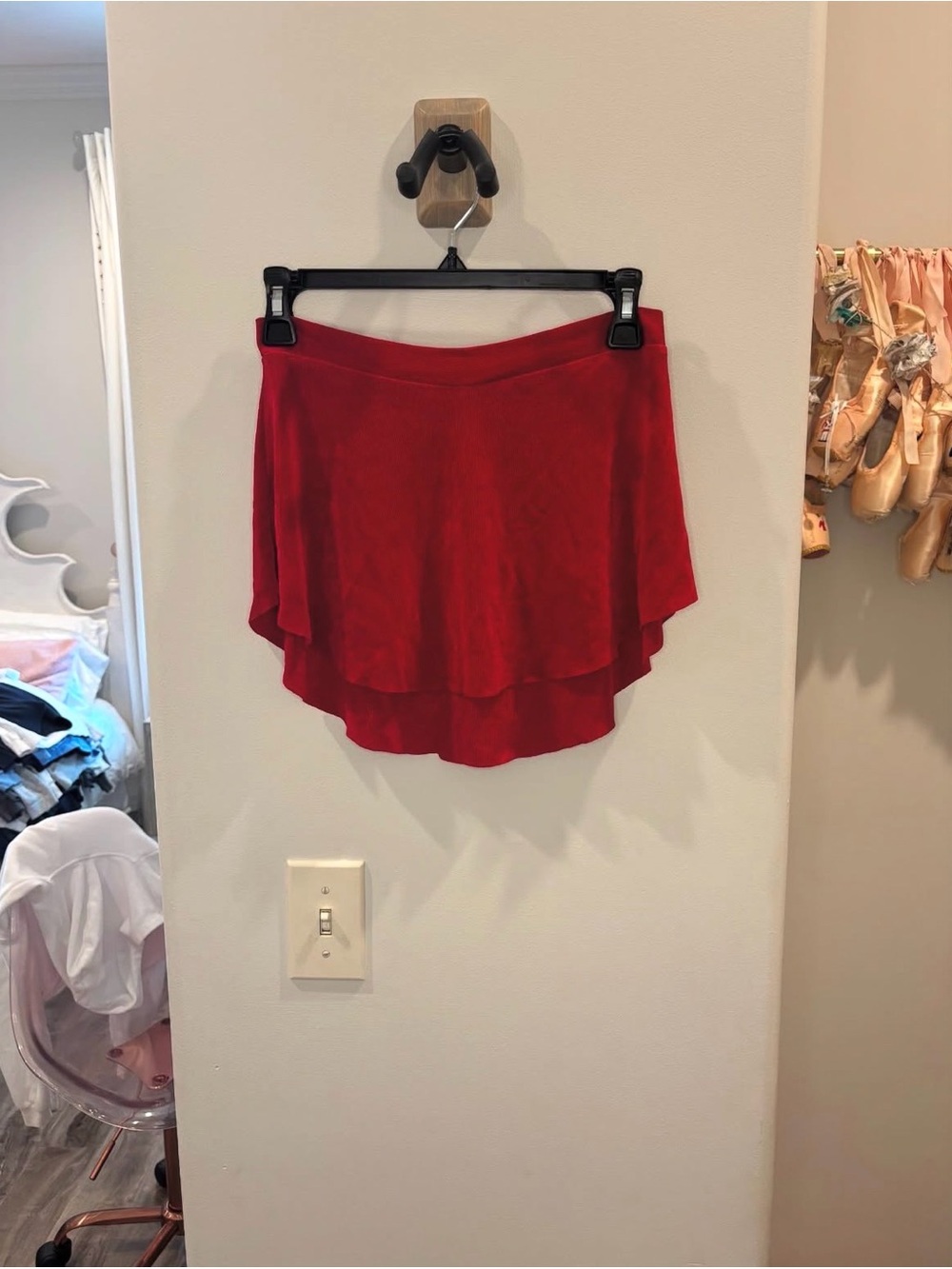 Bullet Pointe Skirt